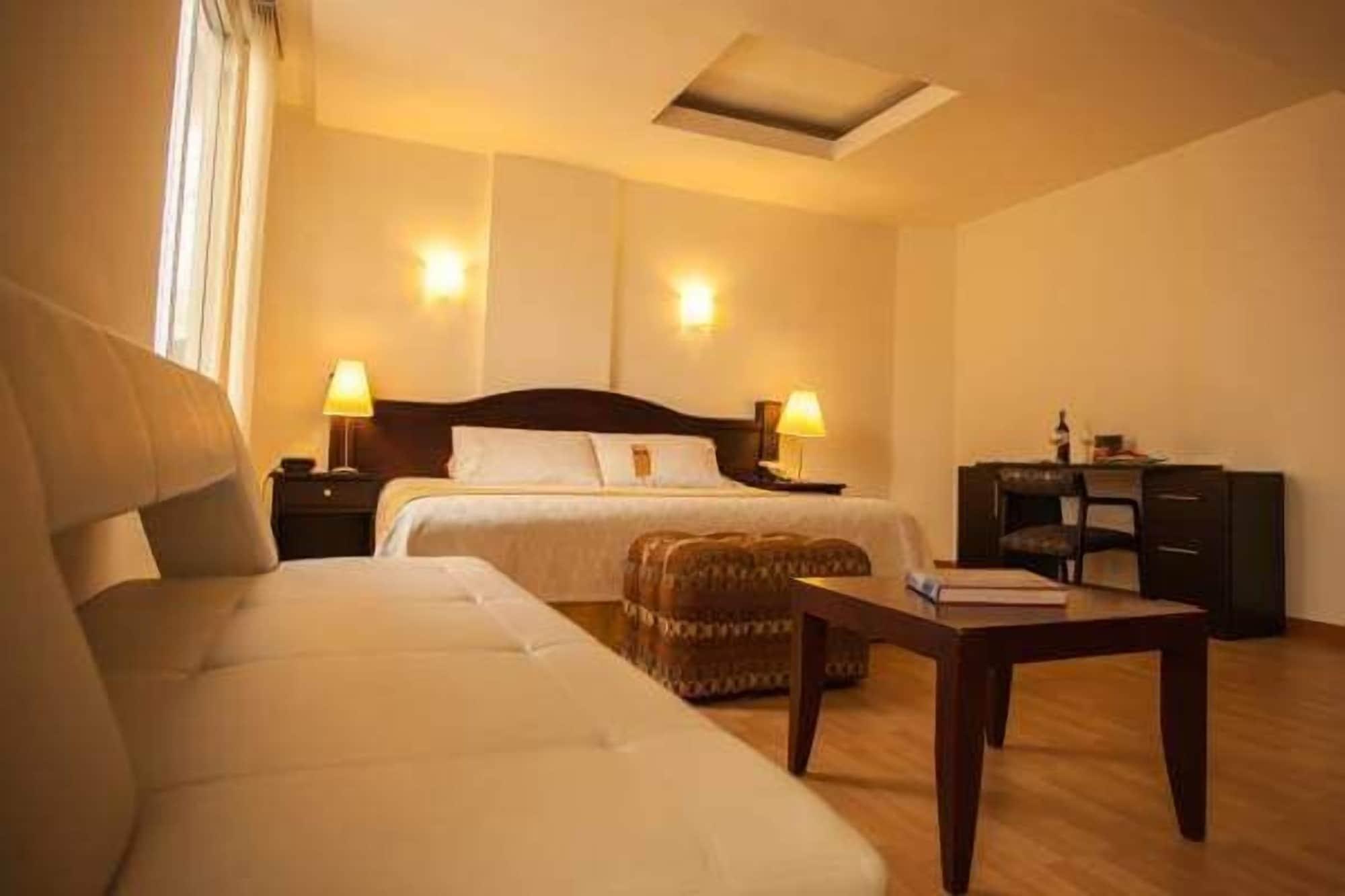 Hotel Bolivar Plaza Armenia  Εξωτερικό φωτογραφία