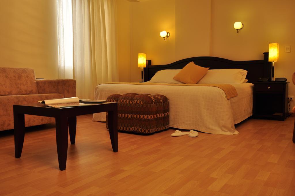 Hotel Bolivar Plaza Armenia  Εξωτερικό φωτογραφία